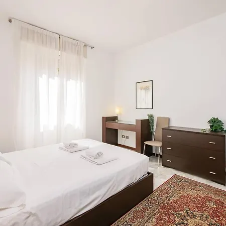 Ihost - Veneziano 8 公寓 *