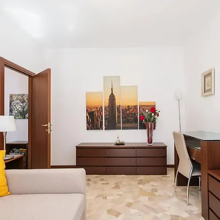 公寓 Ihost - Veneziano 8 米兰